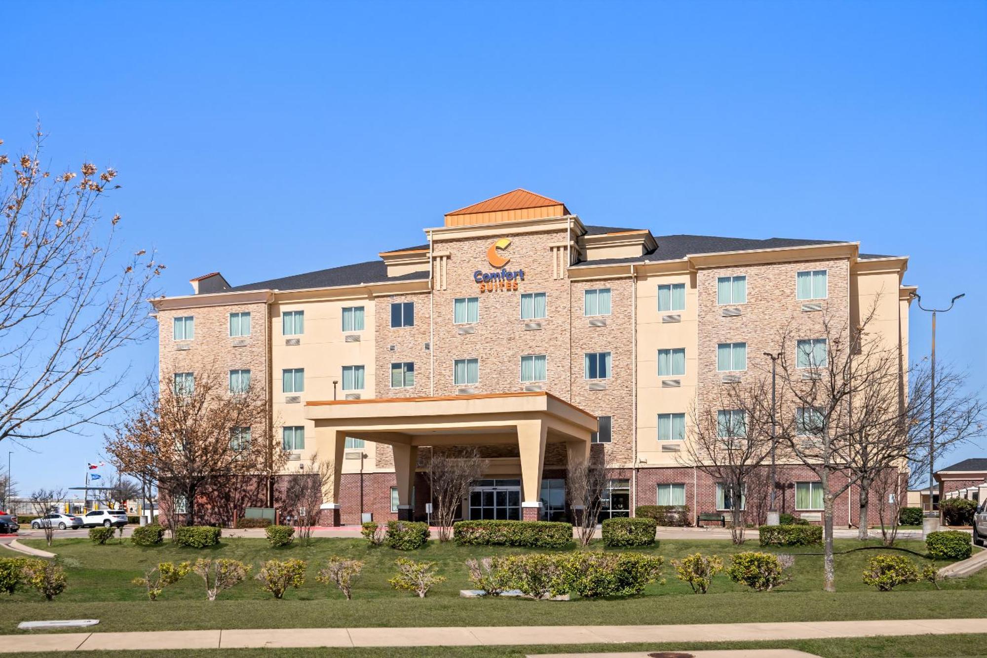 Hotel Comfort - Dallas 3*