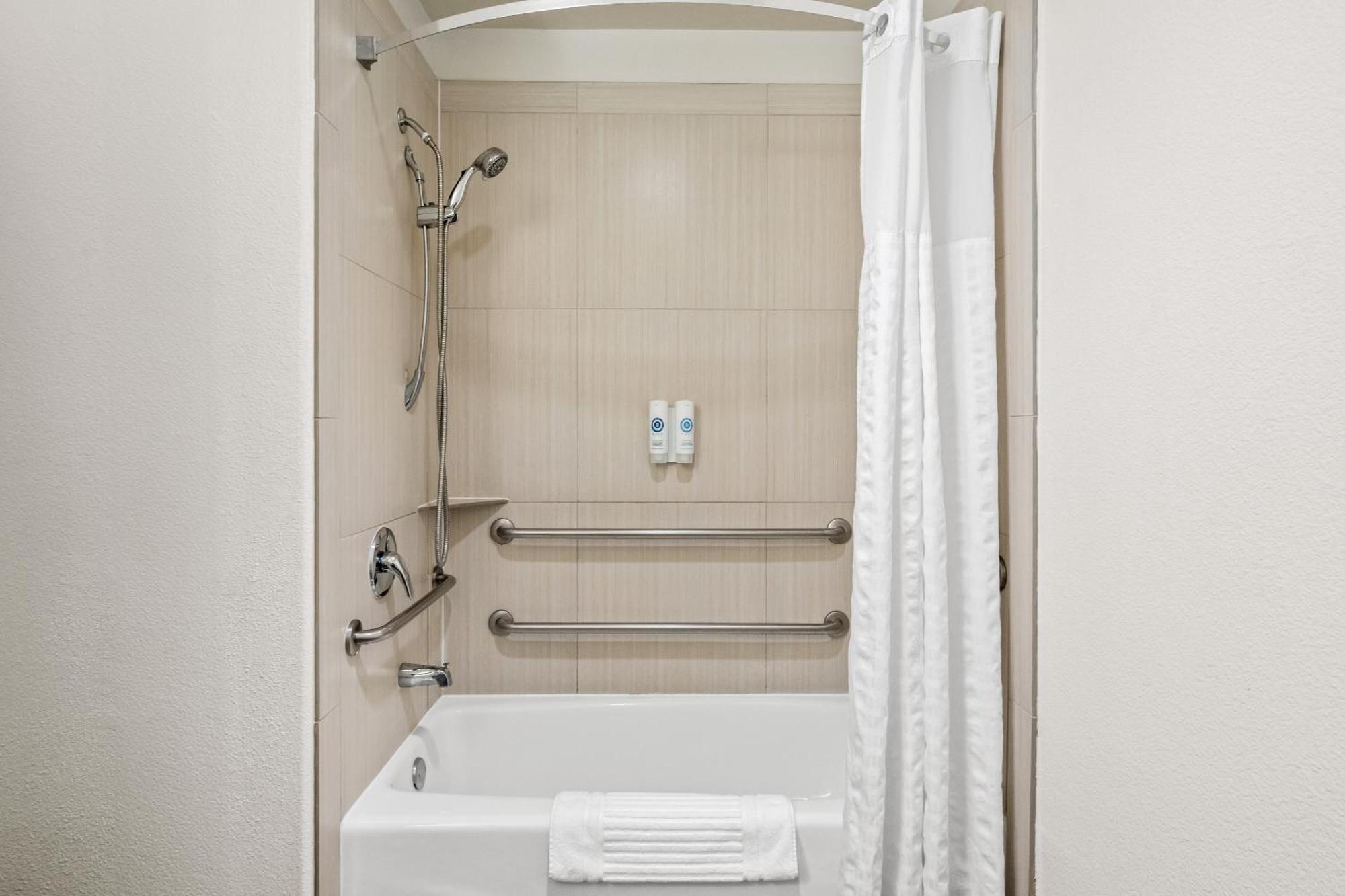 Comfort - Dallas Hotel 3*