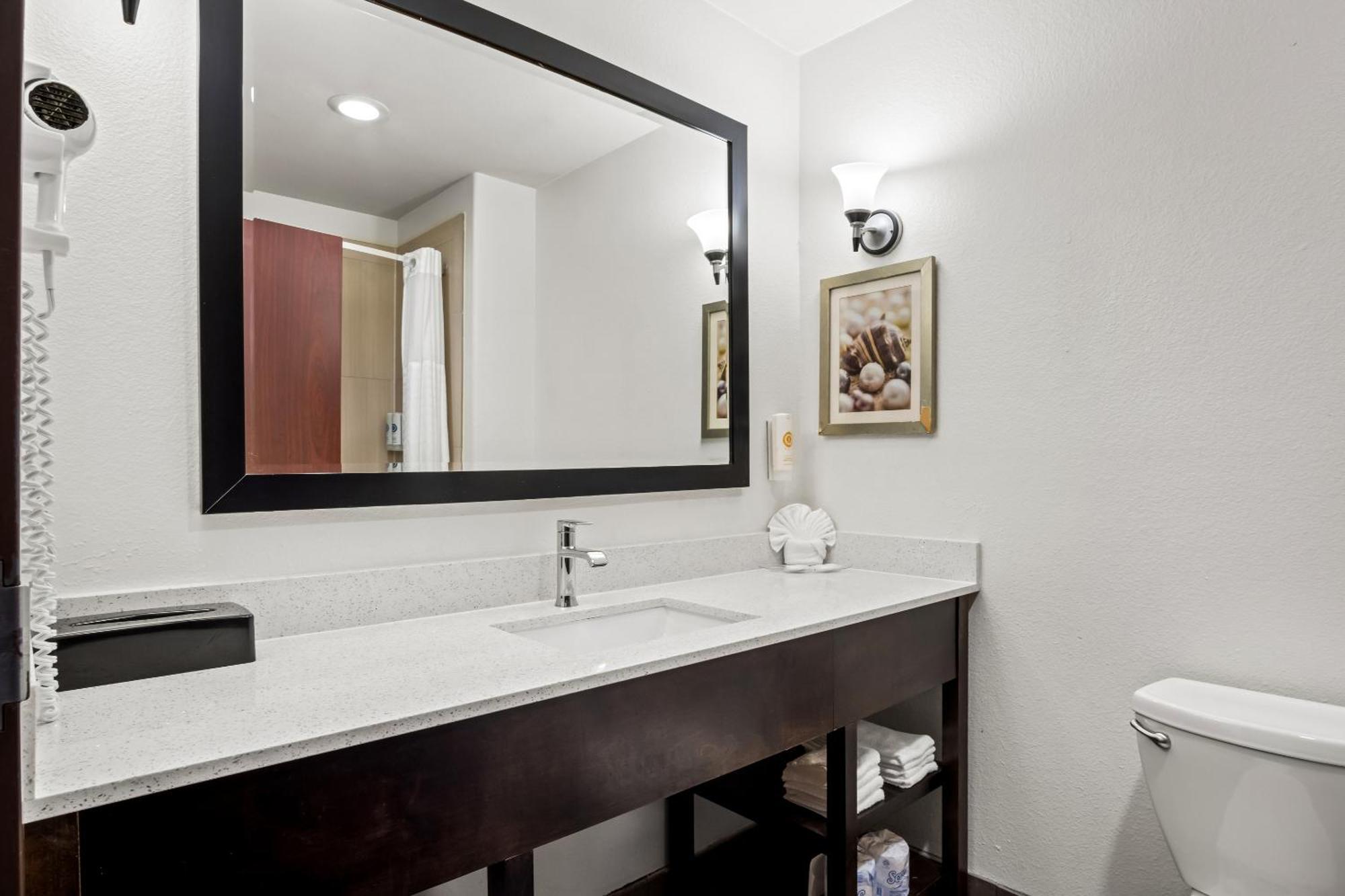 Comfort - Dallas Hotel