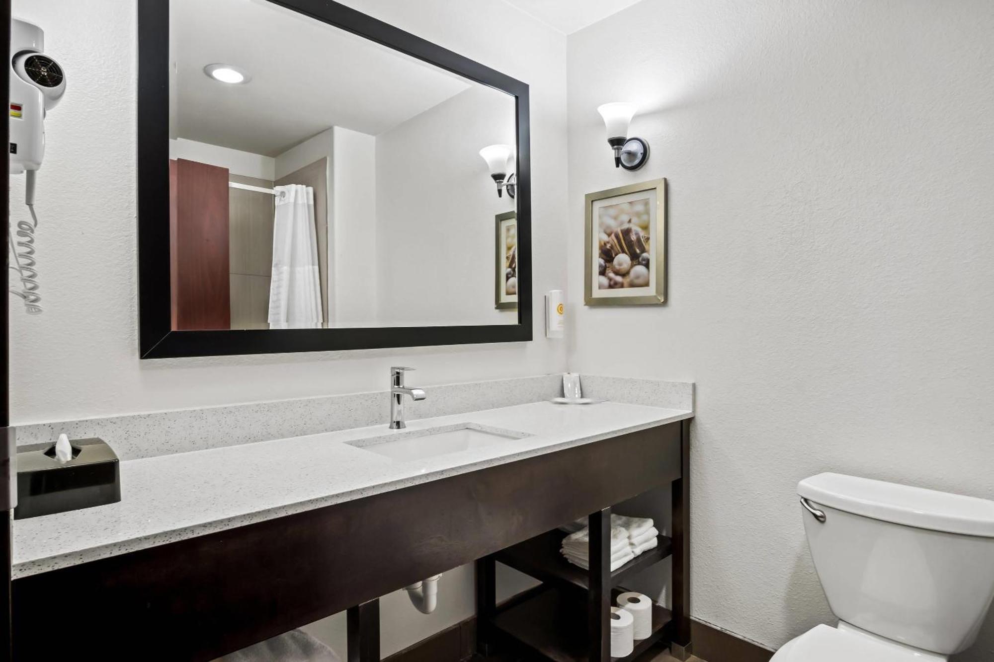Hotel Comfort - Dallas Waxahachie